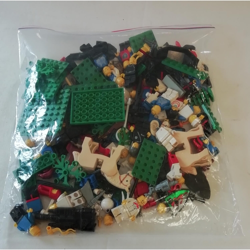 762 - Bag of Lego Figures.