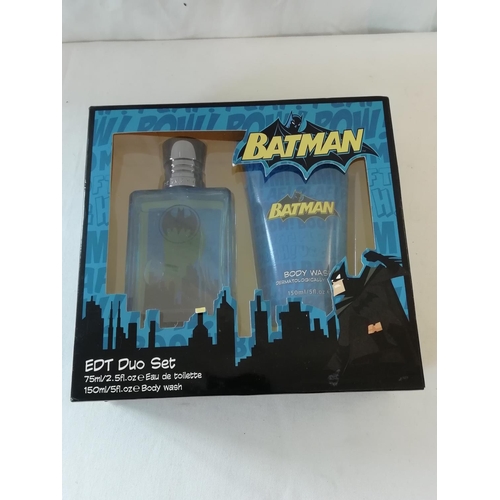 763 - 2 x Gents Gift Sets - Quorum and Batman.