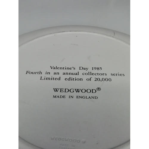 121 - Wedgwood Grey and Pink Jasper Limited Edition Valentines Day Plate 1985. 16.5cm Diameter.