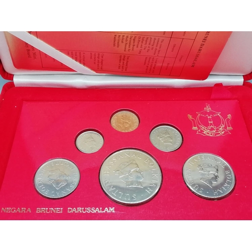 163 - Collection of Seal Sets to include Canadian 1968 Set, Queen's 80th Birthday Coin, New Zealand 1983 S... 