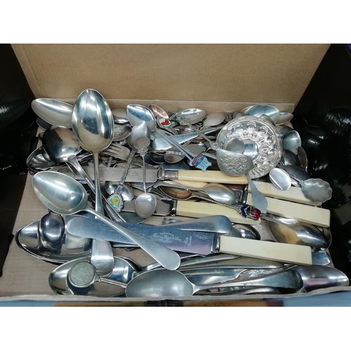 192 - Box of Assorted Cutlery Items.