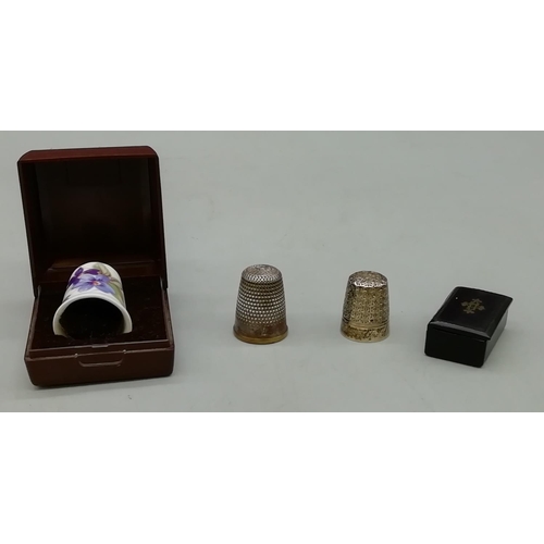 239 - Black Snuff Box, Woodsetton Thimble (Boxed) plus 2 x White Metal Thimbles one being a Charles Horner... 