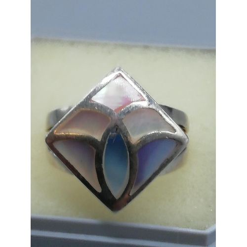 160E - 2 x 925 Silver Rings with Mother of Pearl. 12.5 Grams.