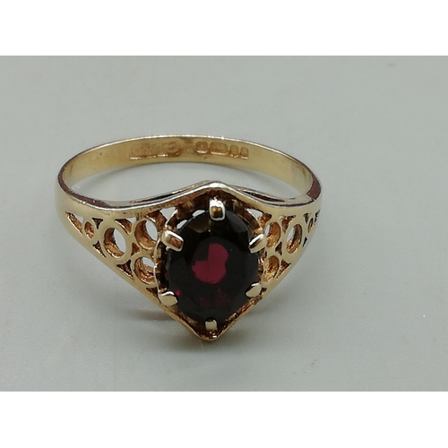 172 - Red Stone Set 9ct Hallmarked Ladies Ring. Size Q. 2.3 Grams.