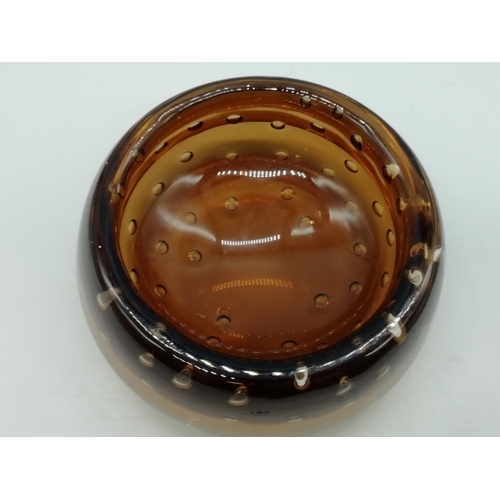 125 - Heavy 16cm Controlled Bubble Glass Bowl.