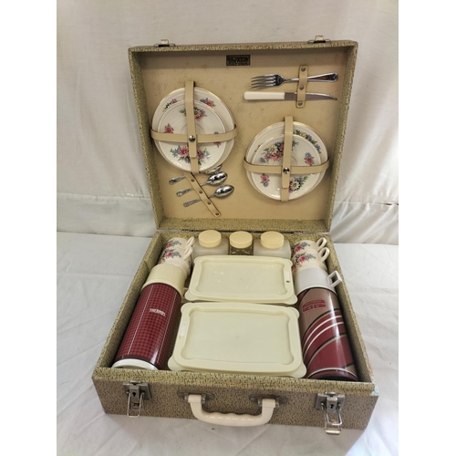 100 - Vintage Brexton Picnic Set in Case.