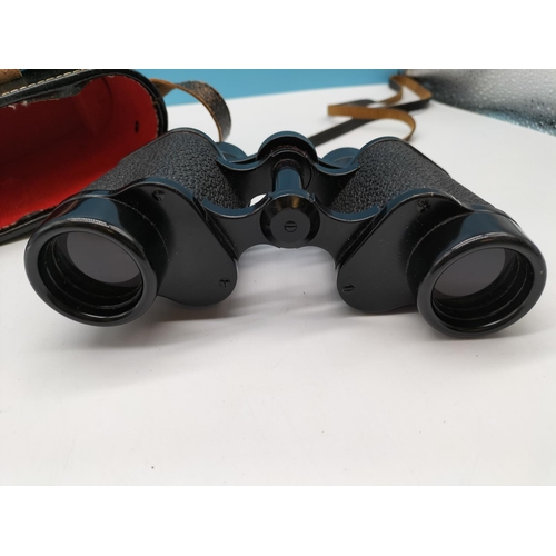 20A - E Leitz Wetzlar 8x30 Binuxit Binoculars in Case.