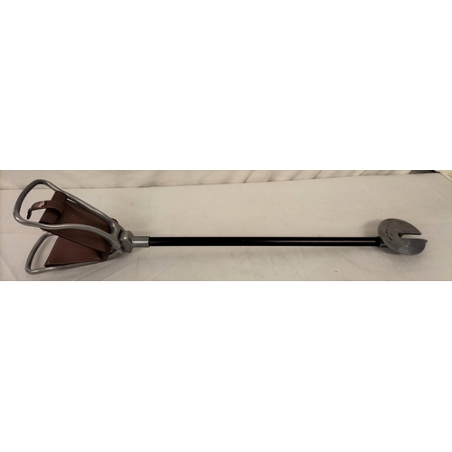 539 - Leather Seated Shooting Stick. Made in England.