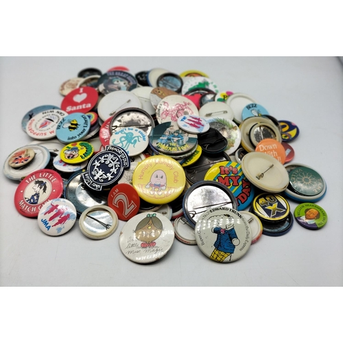 732 - Bag of Vintage Badges including Muppets, Jurassic Park and Many More.