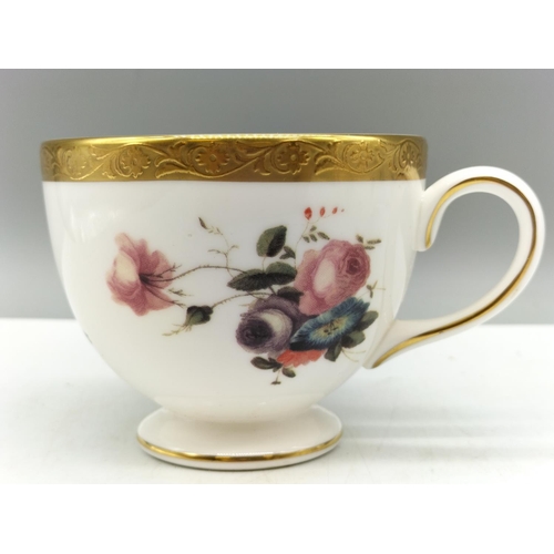 167 - Wedgwood Gold Gilt Cups (6).