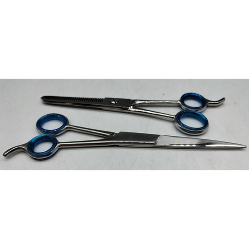 227 - New Hairdressing Scissors Set to include Cutting Shears and Thinning Scissors.