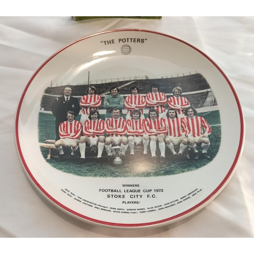 280 - Crown Ducal 'Stoke City League Cup Winners 1972' Commemorative 25cm Plate plus Park Drive Book of Fo... 