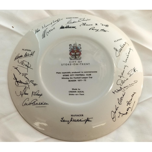 280 - Crown Ducal 'Stoke City League Cup Winners 1972' Commemorative 25cm Plate plus Park Drive Book of Fo... 