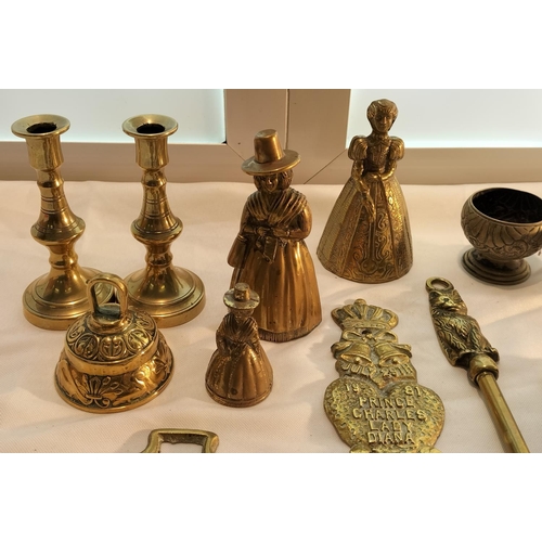 325 - Collection of Brass Items (18).