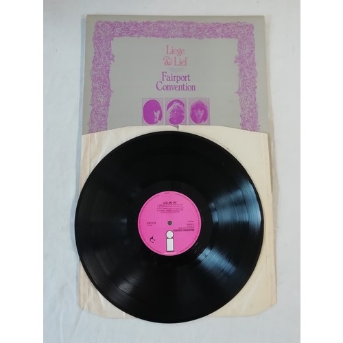 103 - Fairport Convention, Nice collection of 3 LP to include ILPS 9102 Unhalfbricking Pink A1-B1 first pr... 