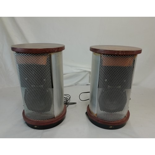 51 - Vintage Jim Rogers JR149 twin speakers in working order