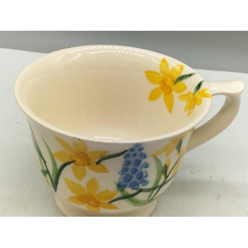 614 - Emma Bridgewater 'Little Daffodils' Large Teacup. 9cm High, 12cm Diameter.