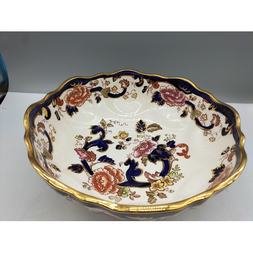 335 - Mason's Ironstone Large 27cm Diameter Footed Fruit Bowl in the 'Blue Mandalay' Pattern.