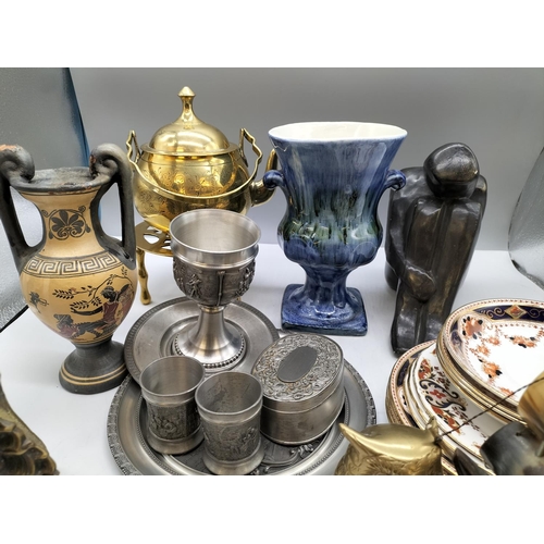 992 - Box of Mixed Pottery, Brass, Pewter, etc.