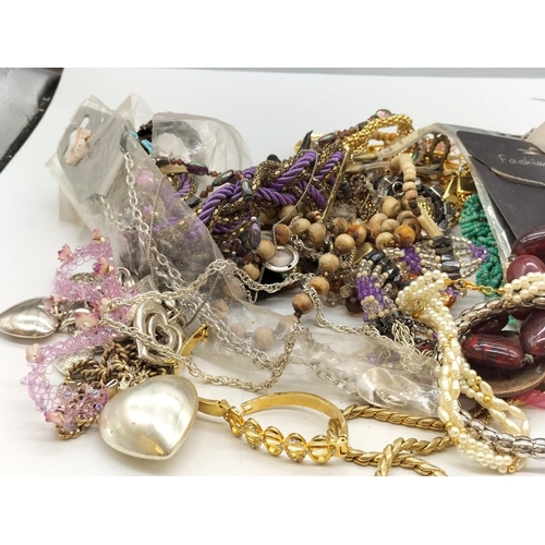 745 - Large Quantity 1.8kg of Costume Jewellery.