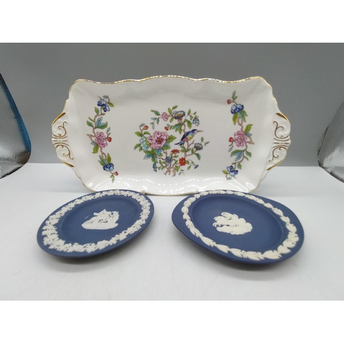 915 - Aynsley Tray in the 'Pembroke' Pattern plus Wedgwood Jasper Pin Dishes (2).