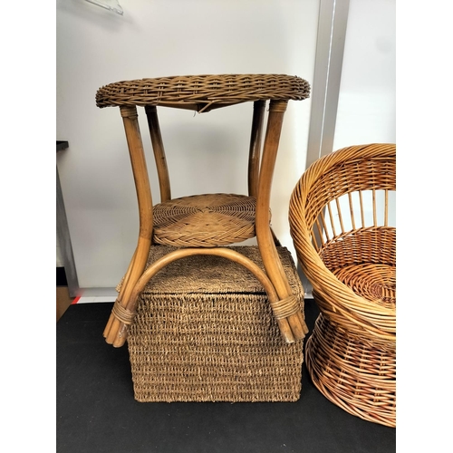 942 - Wicker Table, Wicker Chair and Wicker Box. This Lot is Collection Only.