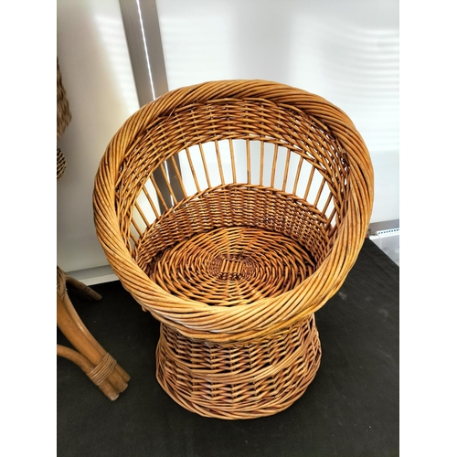 942 - Wicker Table, Wicker Chair and Wicker Box. This Lot is Collection Only.