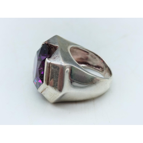 126 - 925 Silver Ring set with Amethyst. Size K.