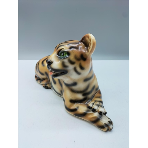 171 - Ceramic Model of a Leopard Cub. 30cm x 17cm.