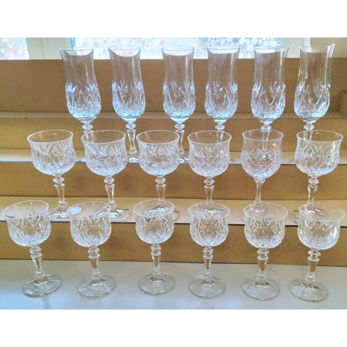 515 - Crystal Glass Champagne Flutes (6) plus Stemmed Glasses (12).