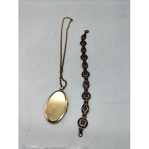 160G - Rolled Gold Locket on 14