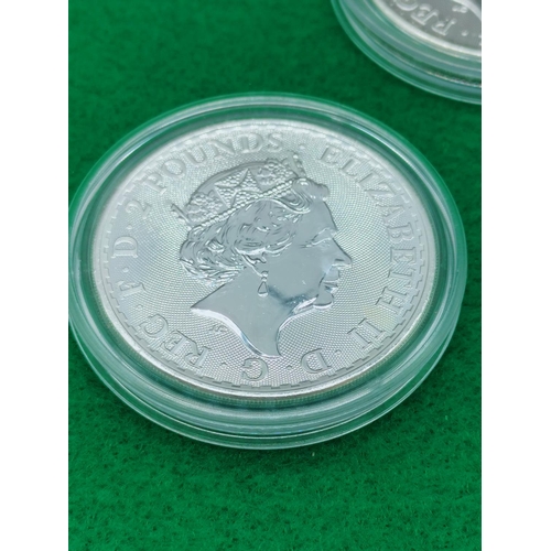 46 - 5 x 999 Fine Silver 1 Ounce Silver Britannia Coins 4 x 2022 plus 1 x 2021.