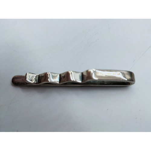 49 - 925 Silver Tie Pin. 11 Grams.