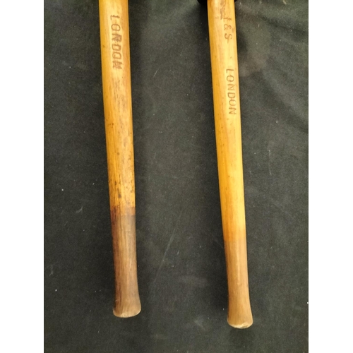 513 - Pair of London L&S Rowing Oars. 180cm Long. This Lot is Collection Only.