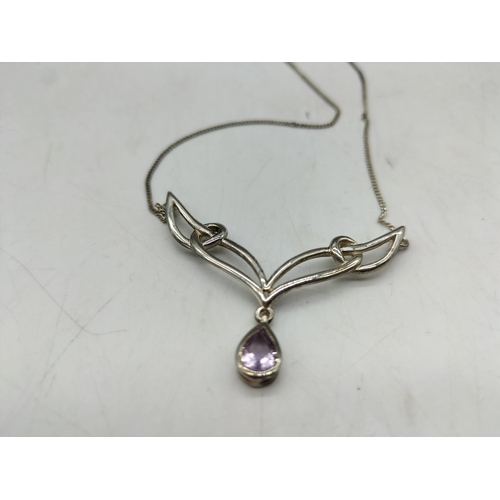 95 - 925 silver Amethyst Dropper Pendant and Chain.