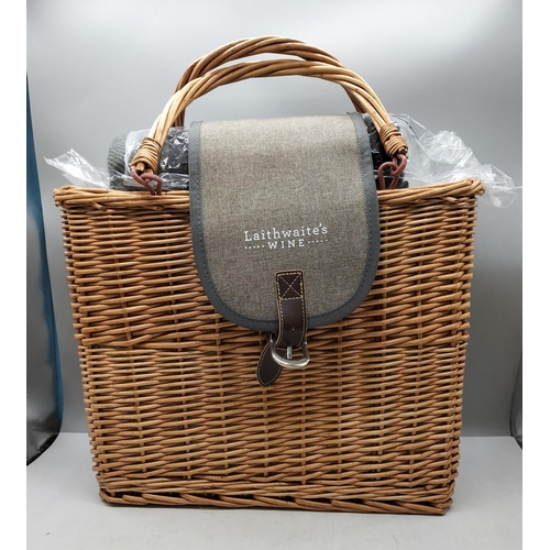 150 - Wicker Basket Wine Set. 40cm x 48cm.