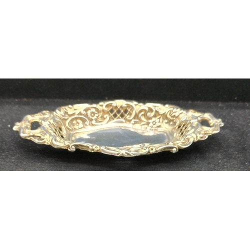 79 - Silver Hallmarked Dish. 21 Grams. 11.5cm x 6cm.