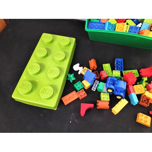 468 - Box of Duplo Lego Blocks. Sold in Aid of Ukraine Fund.