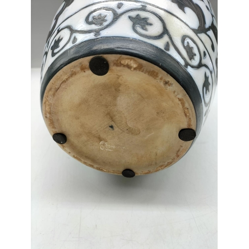 503 - Grecian Urn Shaped Black and White 30cm Vase.