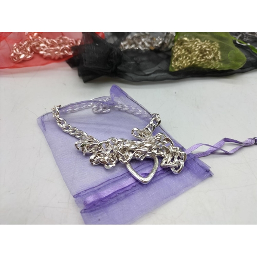 660 - 10 x White Metal Costume Jewellery.