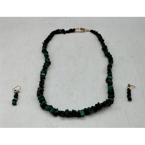 73 - Malachite Necklace and Earrings.