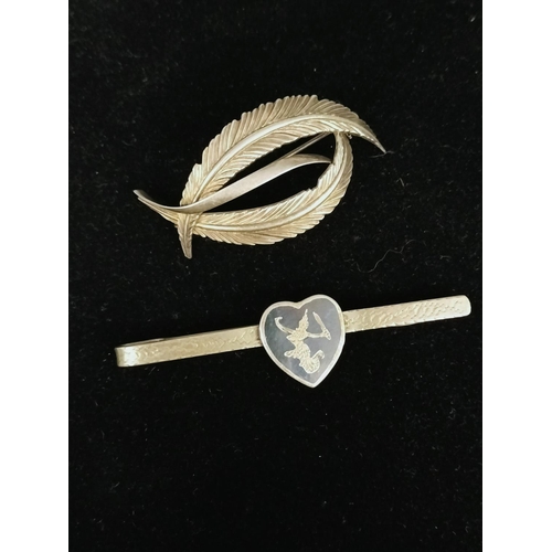 700 - 925 Silver Brooch and Tie Clip.