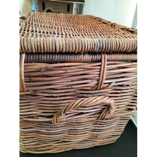 14 - Large Wicker Laundry/Blanket Lidded Basket. 76cm x 48cm x 47cm.