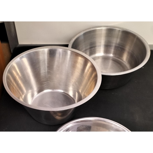 302 - 3 x Extra Large Stainless Steel Bowls. Largest being 14cm high, Diameter 33cm.