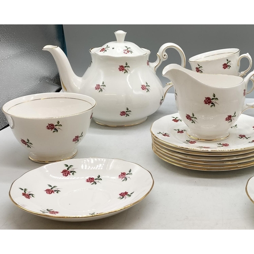 403 - Colclough China 17 Piece Part Tea Set Pattern B570.