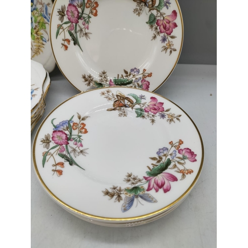 380 - Wedgwood 15.5cm Side Plates in the 'Sandon' Pattern (6) plus China Floral Design 16.5cm Side Plates ... 