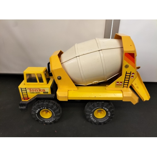 70 - Large c 1985 Tonka Turbo Diesel Cement Mixer. 50cm x 35cm.