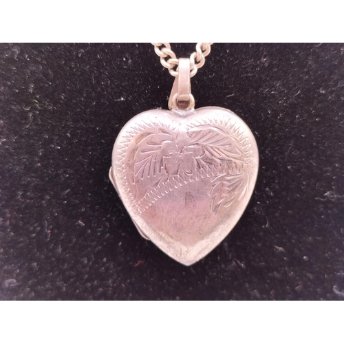 10A - 925 Silver Chain and Heart Pendant.