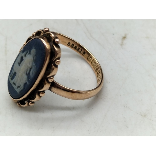 169 - 9ct Rose Gold and Wedgwood Jasper Ring. Hallmarked for Birmingham 1917. Size K.