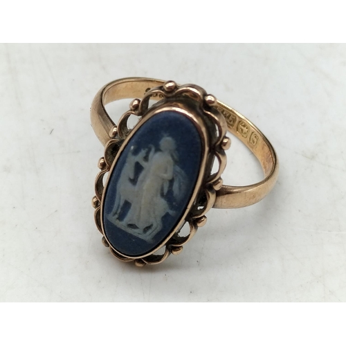 169 - 9ct Rose Gold and Wedgwood Jasper Ring. Hallmarked for Birmingham 1917. Size K.